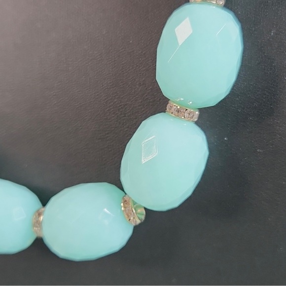 HOST PICK 🎉 JCREW mint statement necklace - Picture 2 of 2